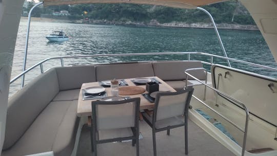 Location d'un méga-yacht Prestige Power de 60 pieds à Rio de Janeiro, Brésil