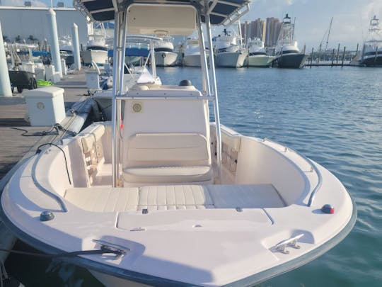 22' Grady White Center Console