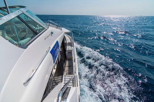 Location d'un yacht de luxe privé de 68 pieds | Expérience tout compris à Cabo