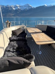 Ponton de luxe à Interlaken avec capitaine privé (Thoune/Interlaken/Jungfrau)