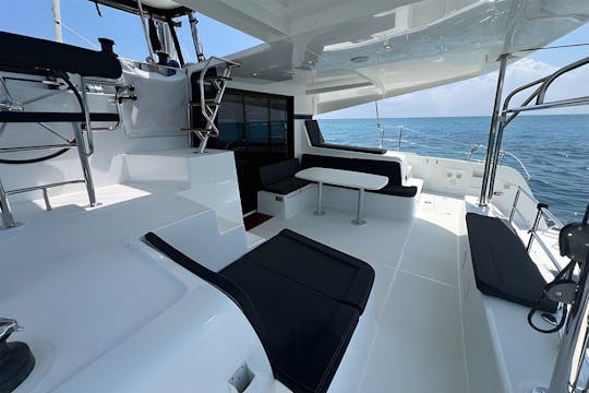 LAGOON 42´ CATAMARAN - ALL INCLUSIVE IN TULUM