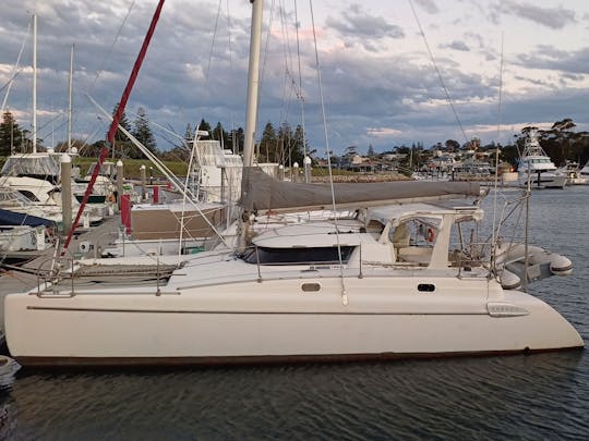 Participez à une séance photo et naviguez autour de Melbourne à bord du catamaran Fountaine Pajot de 35 pieds