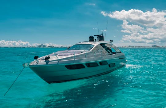 56ft Pershing 2019 with Superyacht Crew. Visit Isla Mujeres!