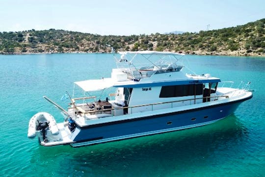 Parafron – Targa 46 Motor Yacht Rental in Elliniko, Greece