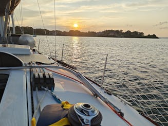Alquiler de veleros privados: explore los Hamptons desde Sag Harbor a bordo de un Beneteau