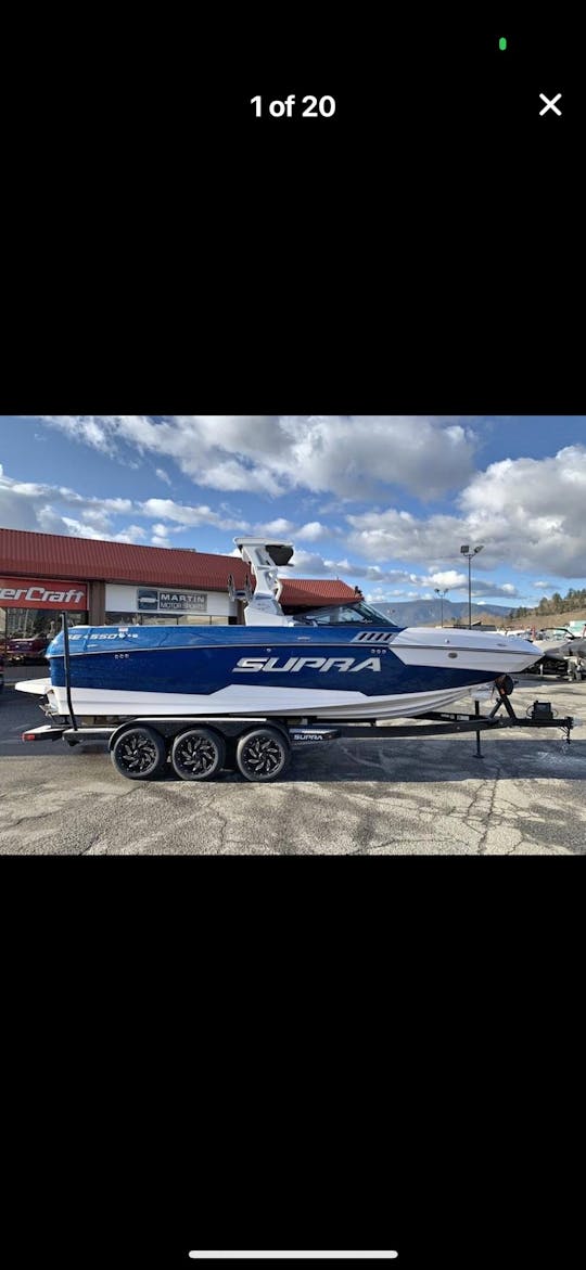 Bateau Supra Wakeboard à louer à Kelowna, Colombie-Britannique