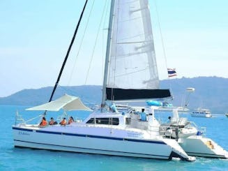 Catamarán de vela Silkline de 50 pies