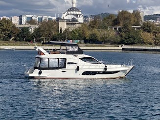 Yacht Hour Bosphorus and Prince İslands Tour - 49ft