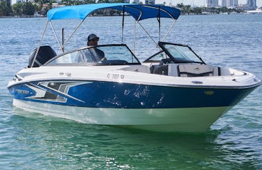 Enjoy MIAMI from the water. Dec PROMO: Book and get 1.5h for FREE this weekend. 