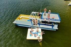 35' Catamaran Party  Charter with amazing bathroom and Rooftop Deck!!