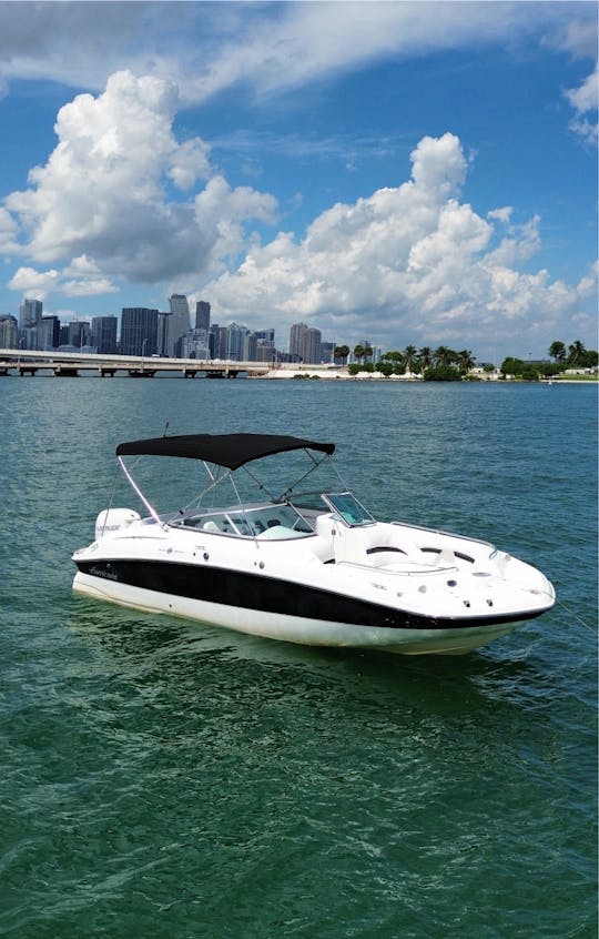 Magnifique bateau de 26 pieds avec terrasse à Miami, 100$ de rabais du lundi au jeudi 🥳🤩