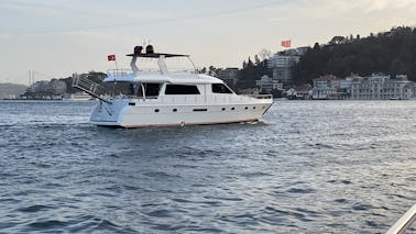 recorrido diario en yate por Estambul