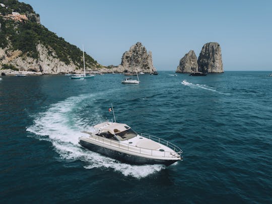 Explore a Costa Amalfitana e Capri com o Gianetti Yacht 45 Sport (reforma em 2023)