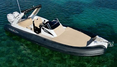 MAESTRALE 820, RIBB 8.5 meters (2x200hp)