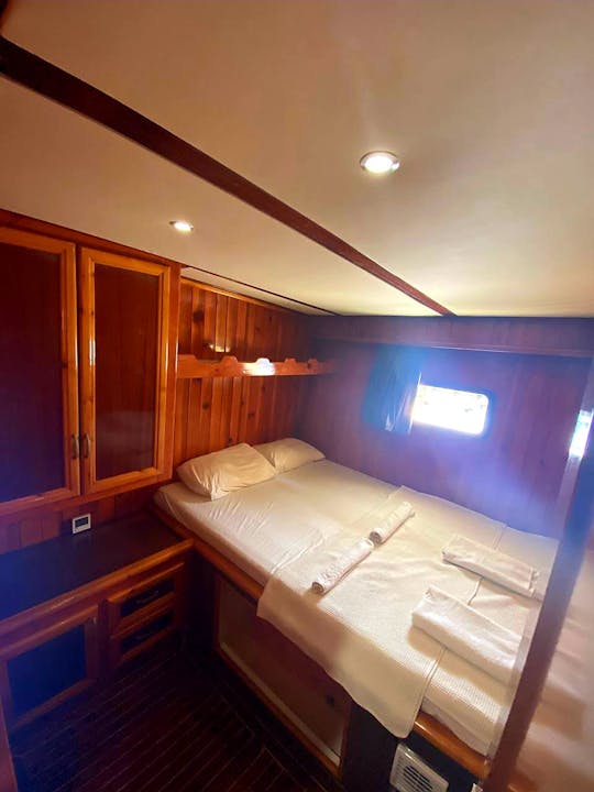 Lux Gulet/Con tripulación completa/Bahías de Gocek/Capacidad para 10 personas