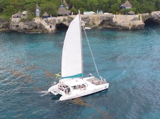 3 hour catamaran tour in Jamaica - unlimited rum punch, snorkeling, onboard dj!