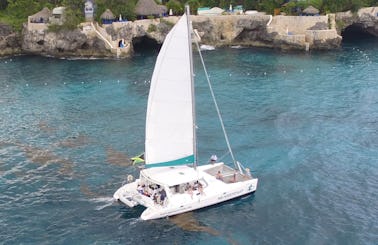 3 hour catamaran tour - unlimited rum punch, snorkeling, onboard dj!