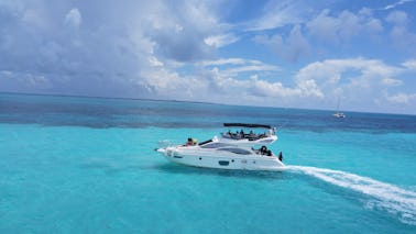 TATICH | Croisière élégante dans les Caraïbes mexicaines à bord du yacht Azimut de 47 pieds.