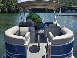 Lake Lanier Cruising and Tubing