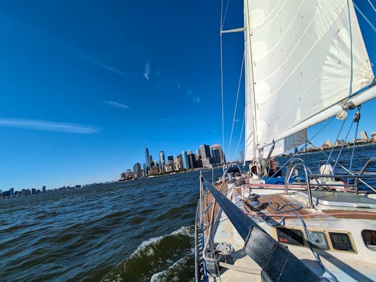 North River Sailing - See NYC from a Classic Ocean Racer