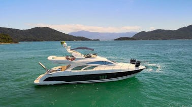 Alquiler de megayate Copacabana Azimut Power de 60 pies en Angra dos Reis, Brasil