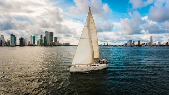 PERFECT SAIL BOAT FOR ENJOY THE ISLANDS OR HAVE A BEAUTIFUL SUNSET 