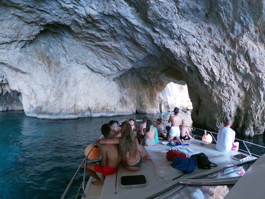 Location de yacht avec skipper à Corfou · 45ft Princess — 2015
