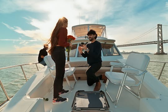 Explorez la baie de San Francisco sur une distance de 52 pieds. Yacht de luxe privé