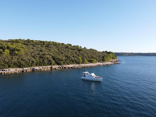 Flipper Boat Rental in Pula, Istrian County