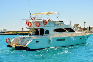 Location de yacht à moteur à Kundu Antalya, Turquie