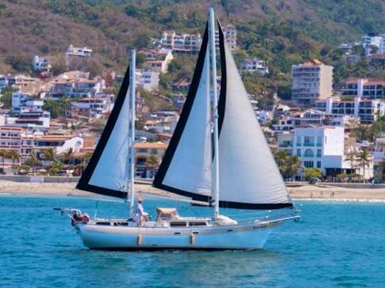 Vintage-style sailboat Ketch 50 ft