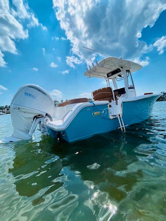 Sarasota Coastal Boat Tours on brand new 2024 Seahunt Ultra Center Console