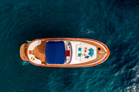 Luxury Motor Yacht Positano: Aprea Mare 38