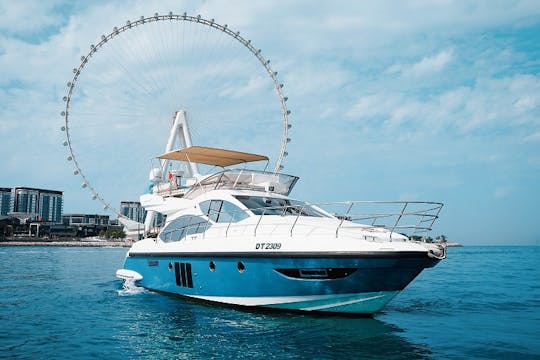 Yate a motor Paramount X33 de 50 pies en Dubai, Emiratos Árabes Unidos