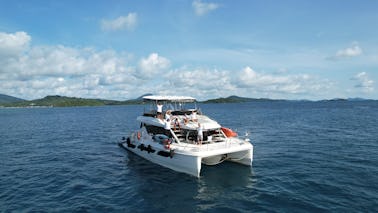 Luxury and Spacious Catamaran Charter