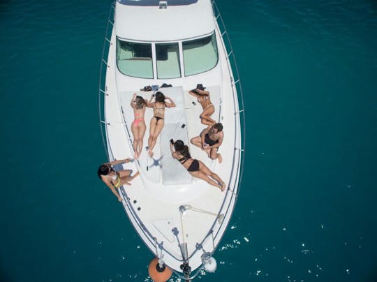 SEA RAY de 45 pies para un día en el mar en Cancún.