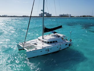 CATAMARÁN LAGOON DE 5 PIES, PLM, HASTA 40 PERSONAS EN CANCÚN