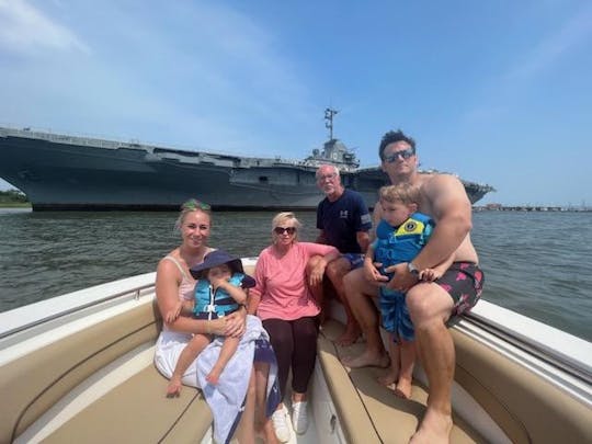 Croisières et excursions dans le port du Lowcountry avec console centrale Nauticstar de 25 pouces