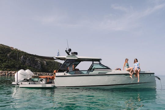 Saxdor 320 (2024) Lancha rápida de lujo a estrenar en Kalamata, Grecia