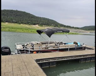 12 person pontoon Lake Travis $150