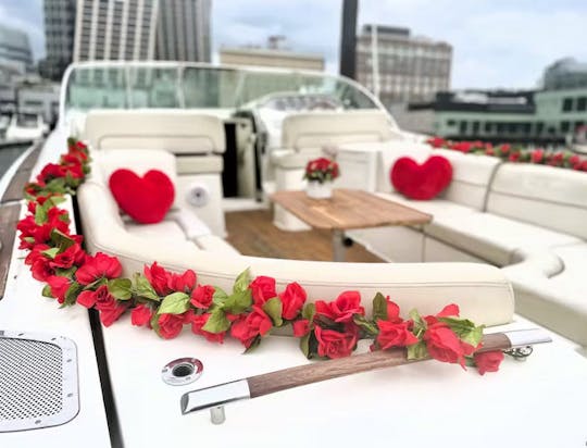 RENDEZ-VOUS ROMANTIQUE SUR UN YACHT À MARINA DEL REY