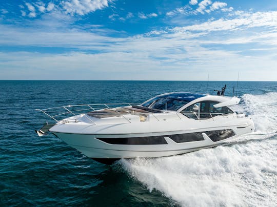 Yacht Sunseeker de 75 pieds avec capitaine 