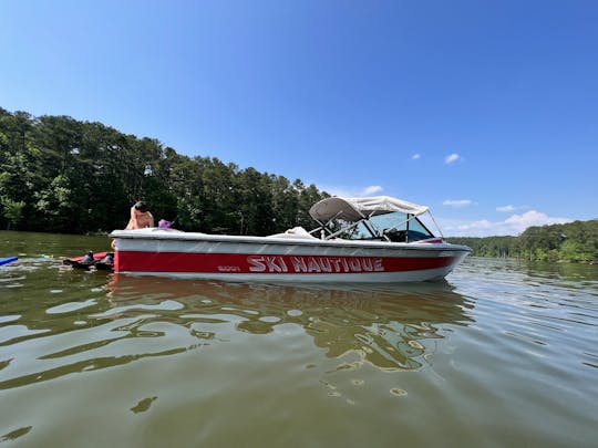 Bateau familial de 22 pieds pour le ski nautique et le fun 