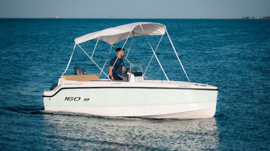 Oceania 2 Compass 160e Aucune licence requise