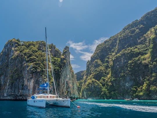 Experimente a liberdade: aluguel de catamarã - LAGOON440