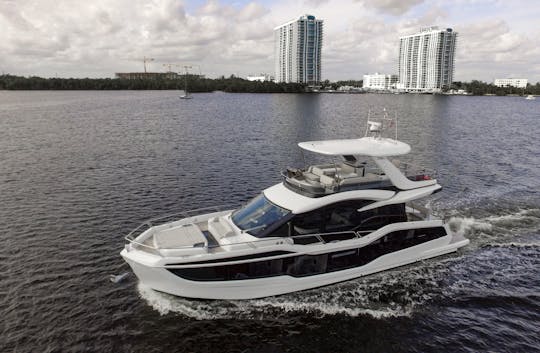 Galeon de 56 pies 2023 (impresionante flybridge con combustible gratis)