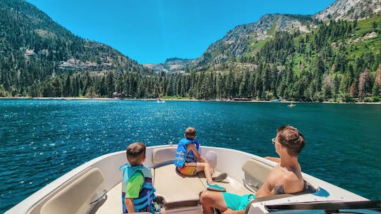 18'4" Premium Bayliner VR4 (6 people) Lake Tahoe! 