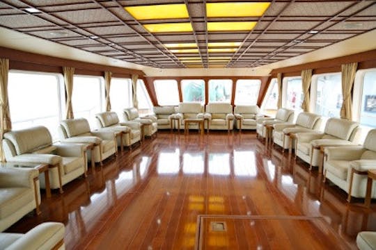 80 Person Cruise in Shanghai Shi