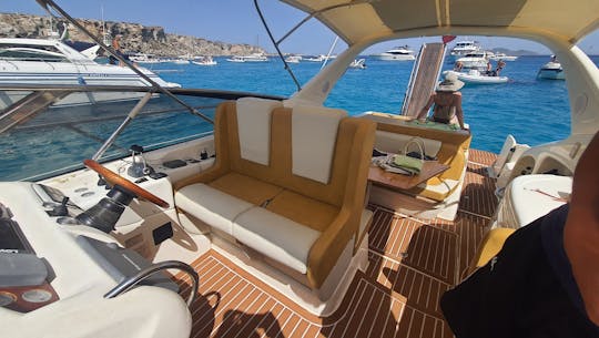 Excursions exclusives dans les îles Égades (yacht Cranchi de 39 pieds)
