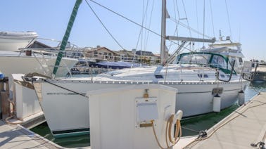 35' Beneteau Sailing Yacht For Rent Newport (MAP: 2022-32)